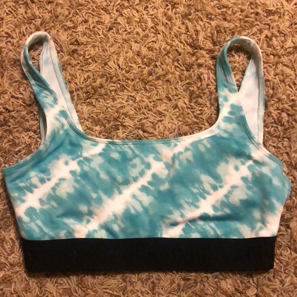 Victoria’s Secret gym to swim top